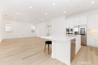 Building Photo - 24510 Via Ln