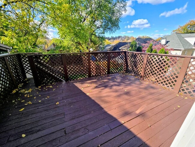 Building Photo - 420 N 12th St