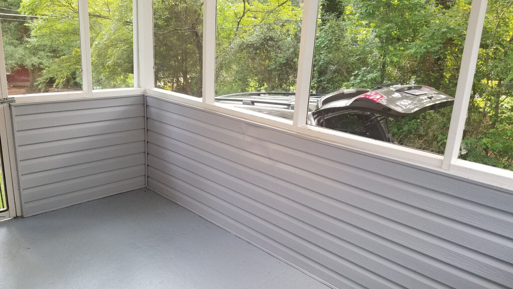 Front entrance / Screened Front Patio Space - 1920 Wildwood Dr