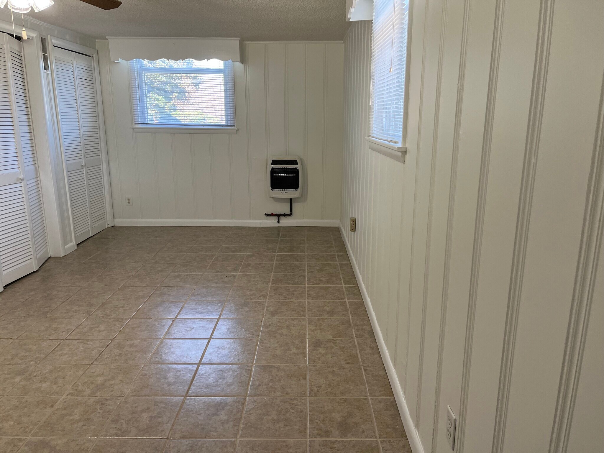 Lower den or hobby room - 2101 Jade Dr