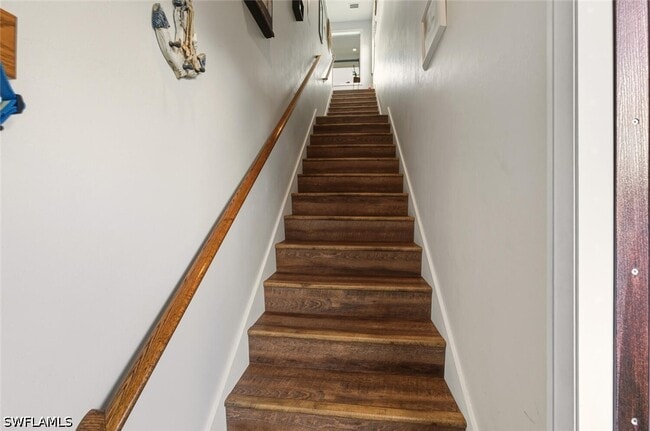 Building Photo - 27088 Del Ln