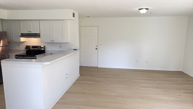 Building Photo - Ground-Floor 2 Bed, 2 Bath Condo in Bermuda Dunes Newly Remodeled (complete date 12/5/2025)