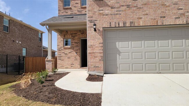 Building Photo - 440 Bristlecone Bend