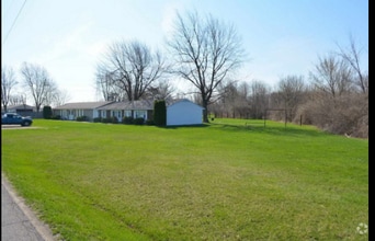Building Photo - 2929 W County Rd 400 N