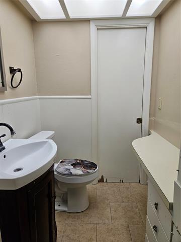 Building Photo - 1811 Belden St