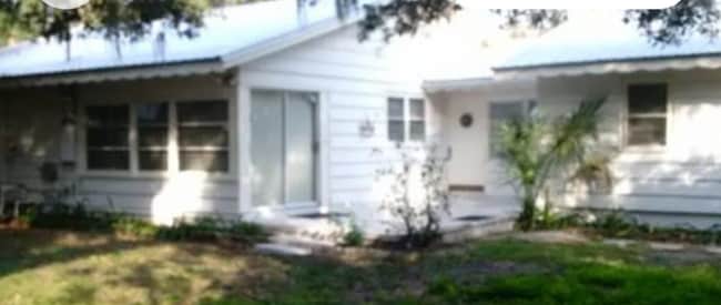 Building Photo - 1010 Indian Beach Dr