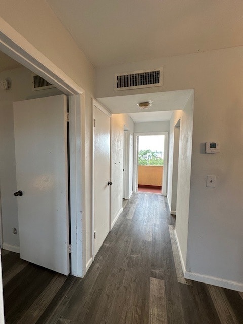 Building Photo - 1333 E Hallandale Beach Blvd