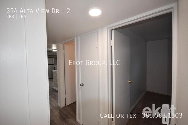 Building Photo - 394 Alta View Dr