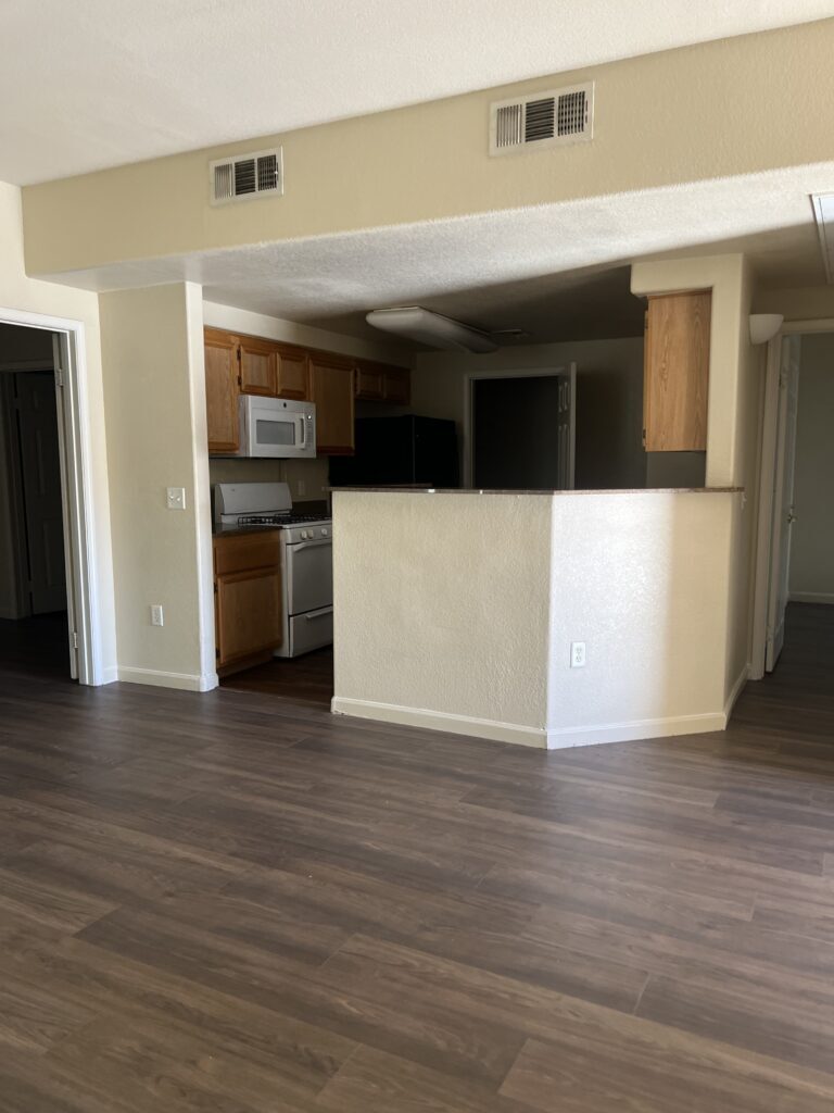 Building Photo - 10550 W Alexander Rd