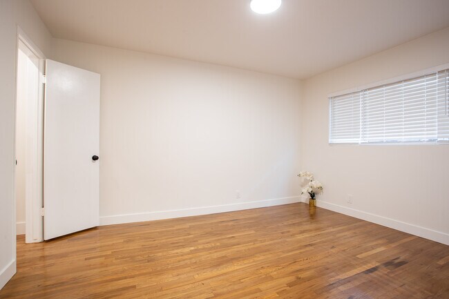 Building Photo - 1211 Detroit N St