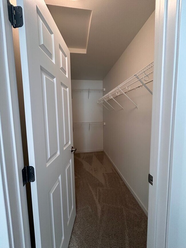 Building Photo - The Wilds Townhomes