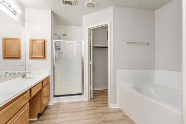 Building Photo - 32126 Annice Ln