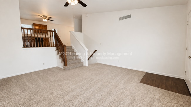 Building Photo - Creekwood Park Townhomes: 3 bedroom Duplex with unique floor plan for rent in the Northland