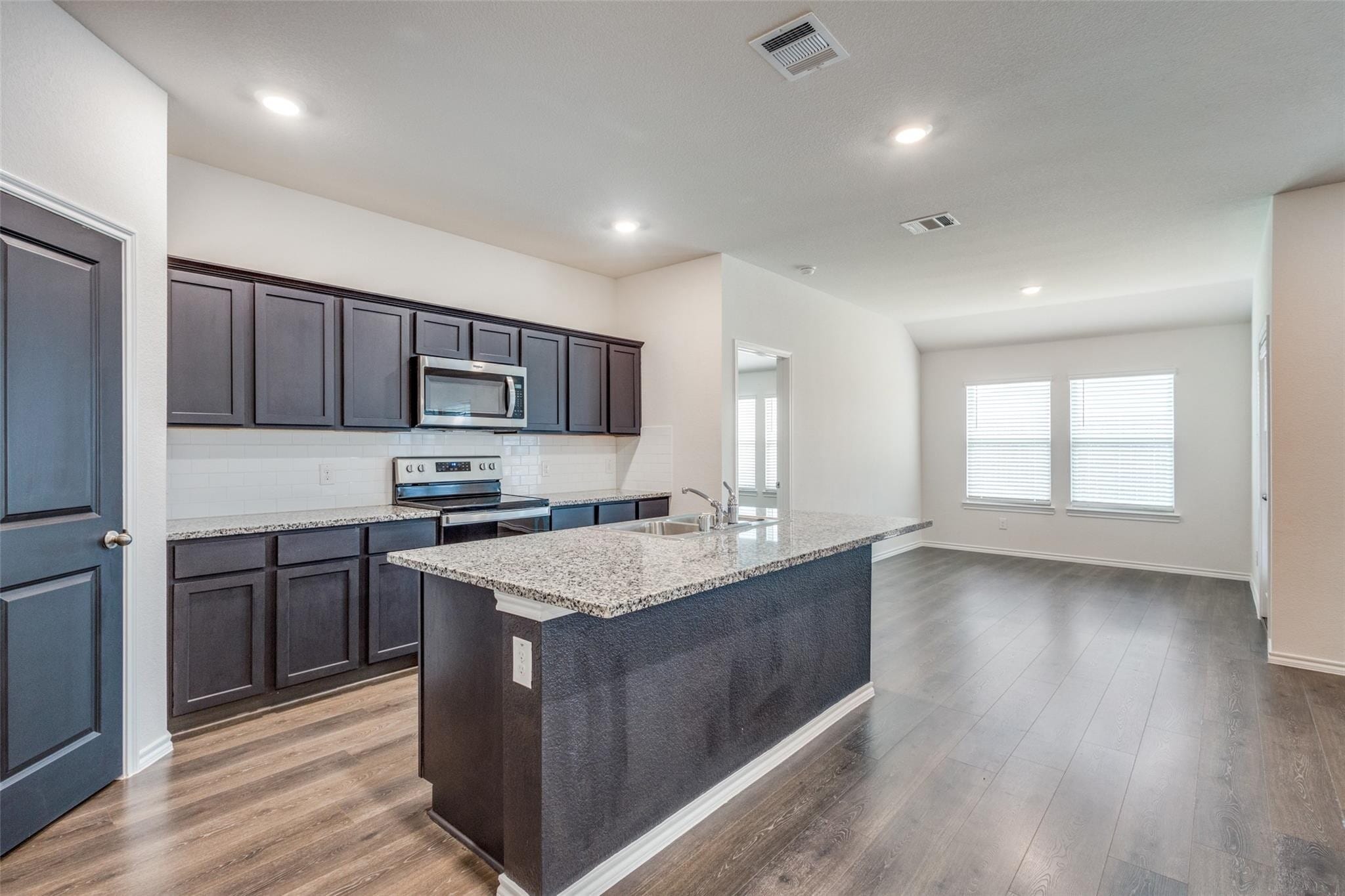 Building Photo - 111 Barbara Ln