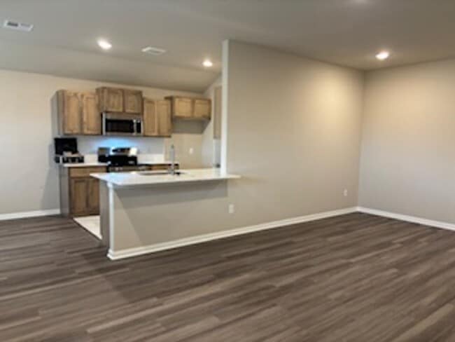 Building Photo - New Home!