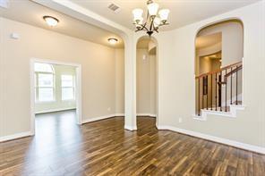 Building Photo - 6122 Garden Lakes Ln