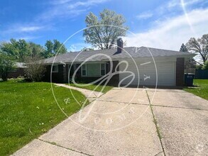 Building Photo - "Charming 4-Bedroom Washington Local Gem w...
