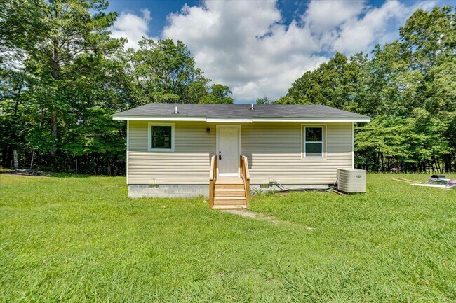 Building Photo - 840 Emery Rd