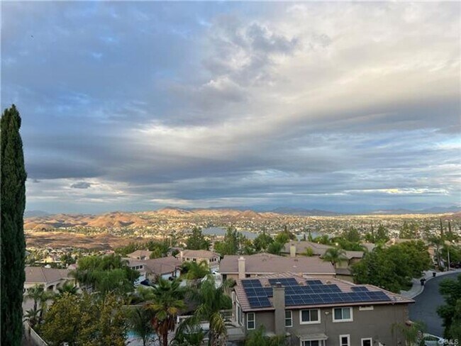 Building Photo - Stunning Tuscany Hills Home with Panoramic...