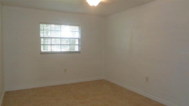 Building Photo - 2 Bedroom 2 Bath