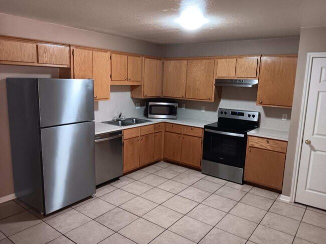 Building Photo - 3105 Denia Ct