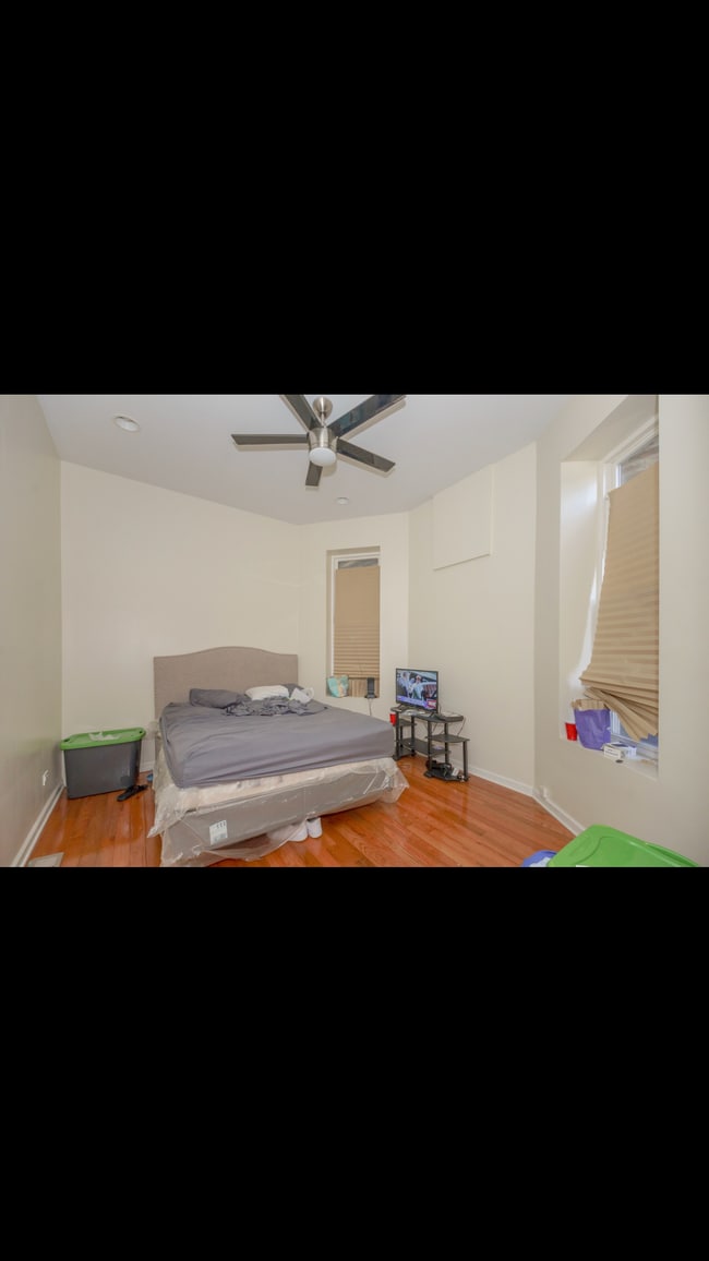 Building Photo - 4311 w Adams st