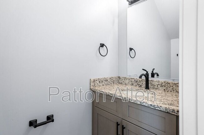 Building Photo - 21 Catawba Valley Ct