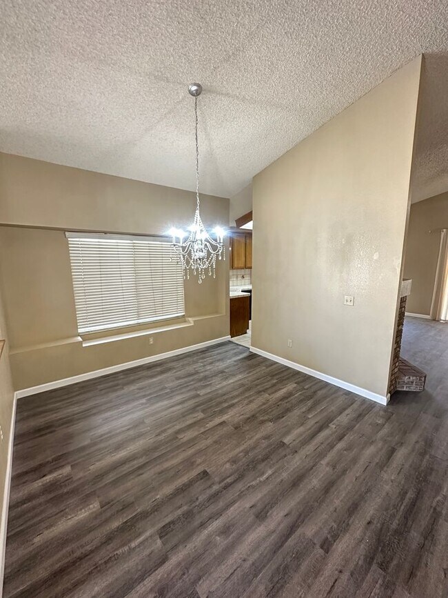 Building Photo - 6308 Quaking Aspen St