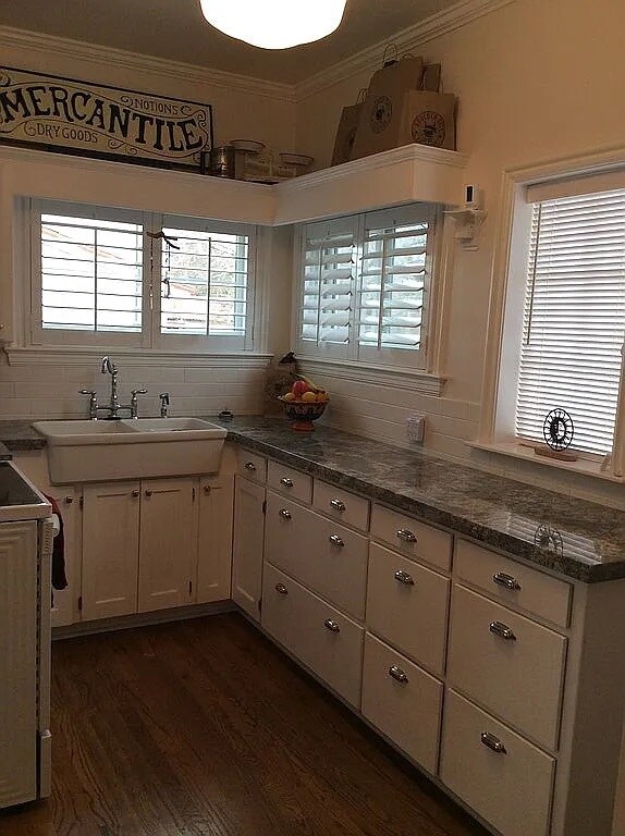 Building Photo - 304 Nevada Way