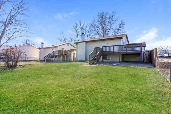 Building Photo - 1253 Advance Dr