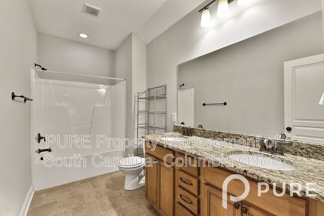 Building Photo - 641 Tailwater Bnd