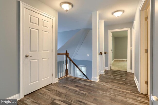 Building Photo - 101 High Pointe Dr