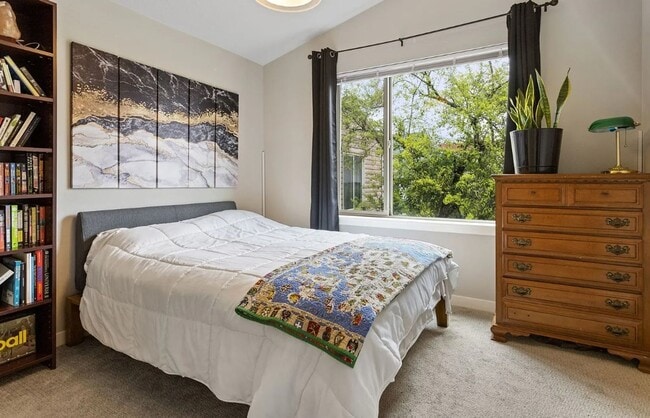 Building Photo - Dual Masters! Stunning Modern End-Unit Townhome in Buckman Bright, Airy & Designed for Comfort