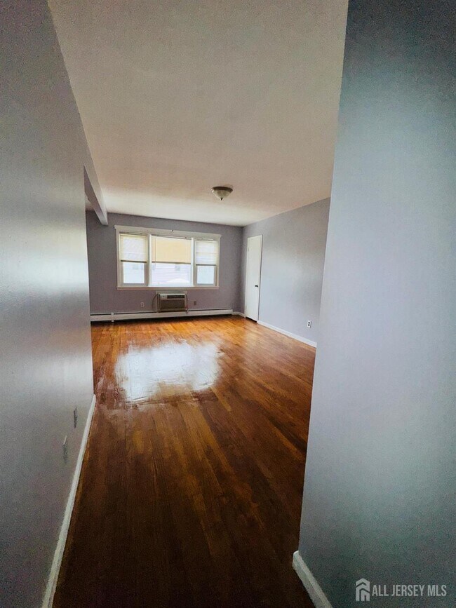 Building Photo - 32 Union Pl