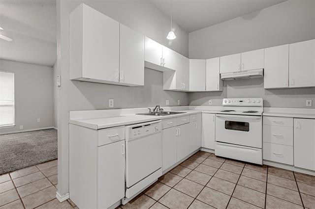 Building Photo - 214 Joshua Blvd