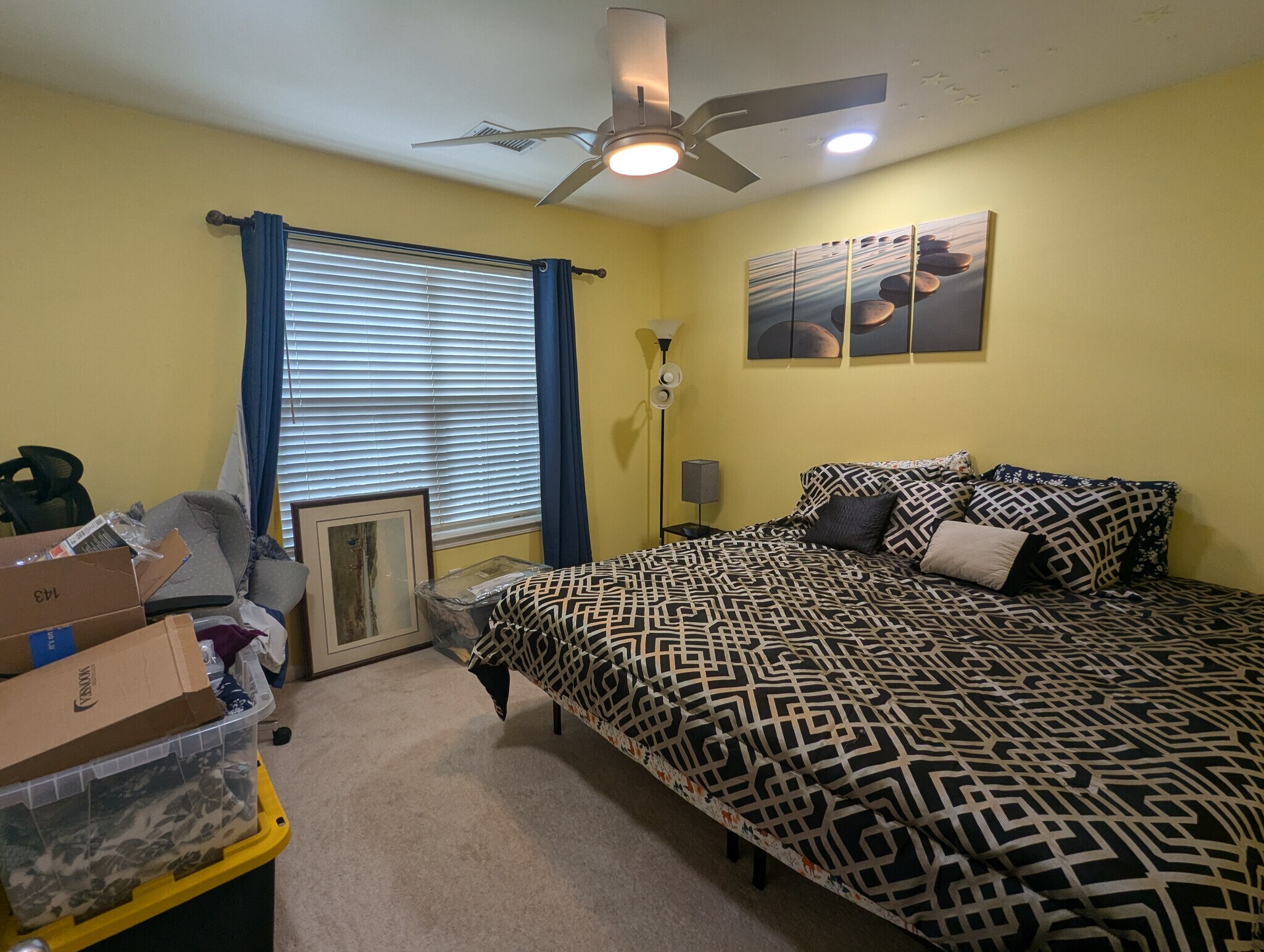 Building Photo - Room in House on Arbor Vista Dr