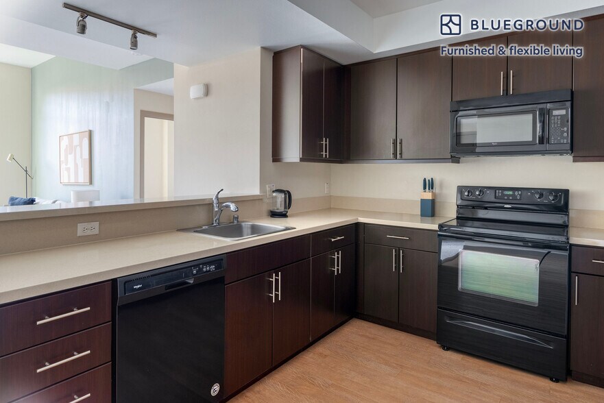 Building Photo - 7011 Sunne Ln