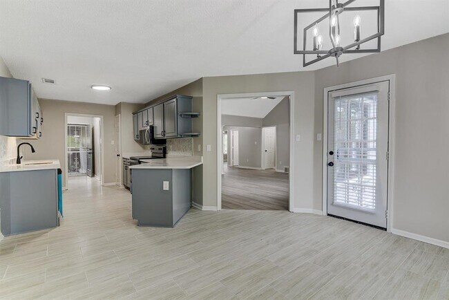 Building Photo - 8952 Vorlich Cove