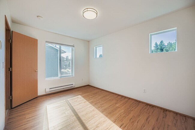 Building Photo - 3bd/1.5ba Snoqualmie Condo