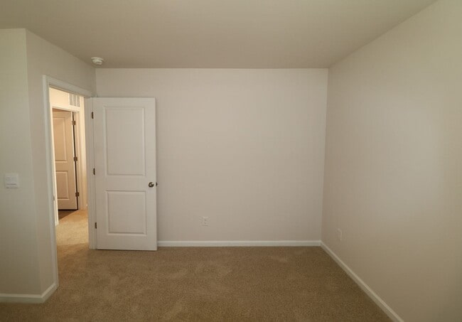 Building Photo - 182 Carriage Cove Cir