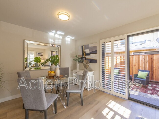 Building Photo - 578 Vista Ave