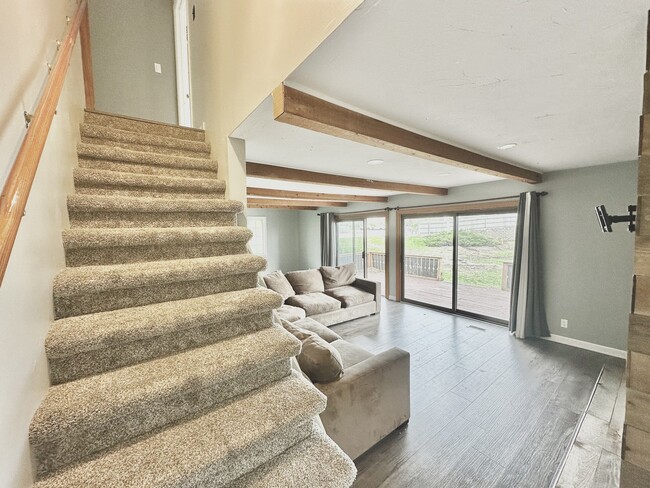 Building Photo - 1302 Clayton Marsh Dr