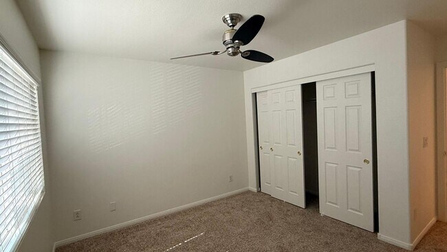 Building Photo - New flooring and freshly painted 4 bedroom home