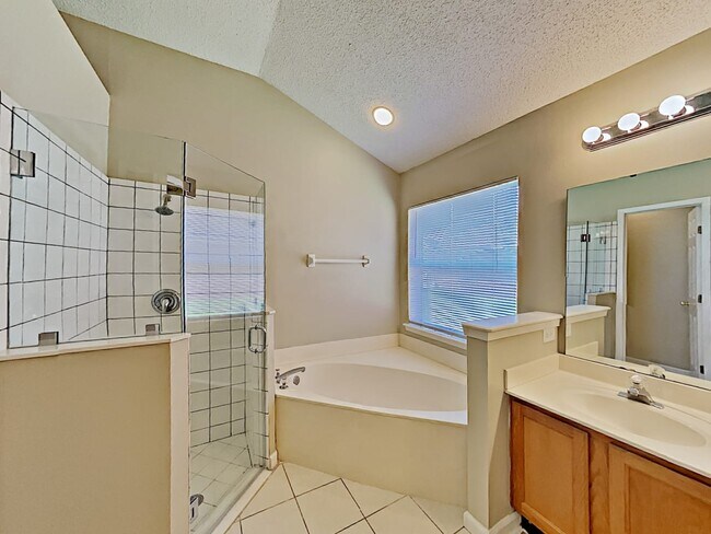 Building Photo - 11510 Eagle Crest Ln