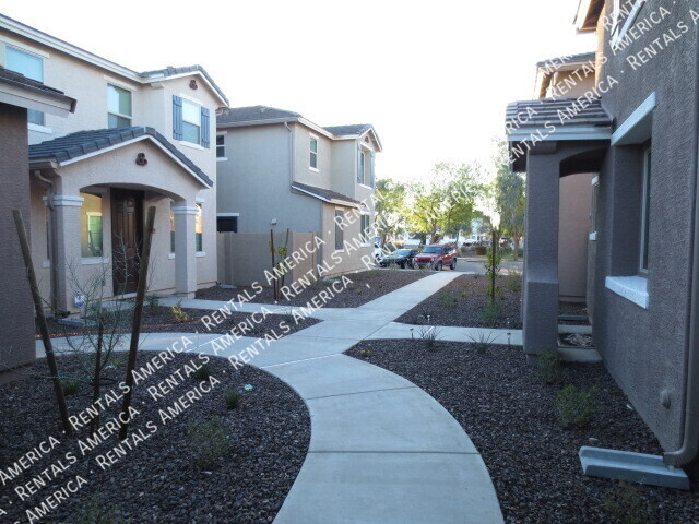 Building Photo - 2417 N 73rd Dr