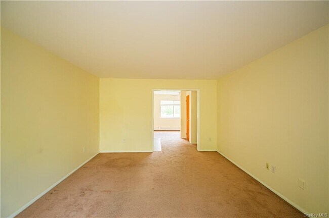 Building Photo - 20 Peddler Hill Rd