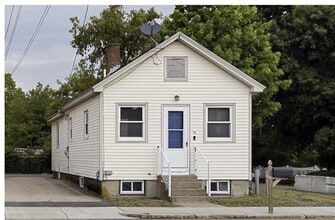 Building Photo - 14 Hartford Ave E