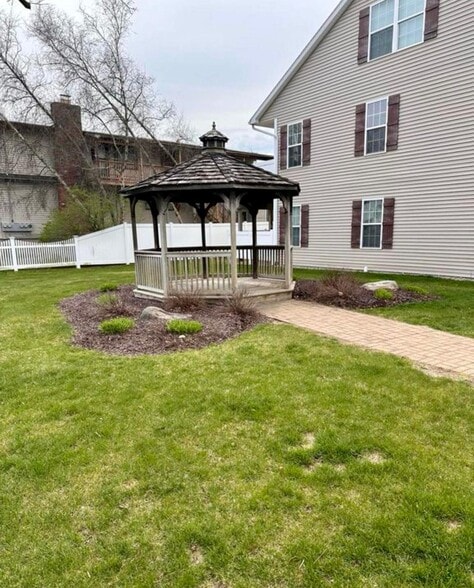 Building Photo - 2000 Curry Rd