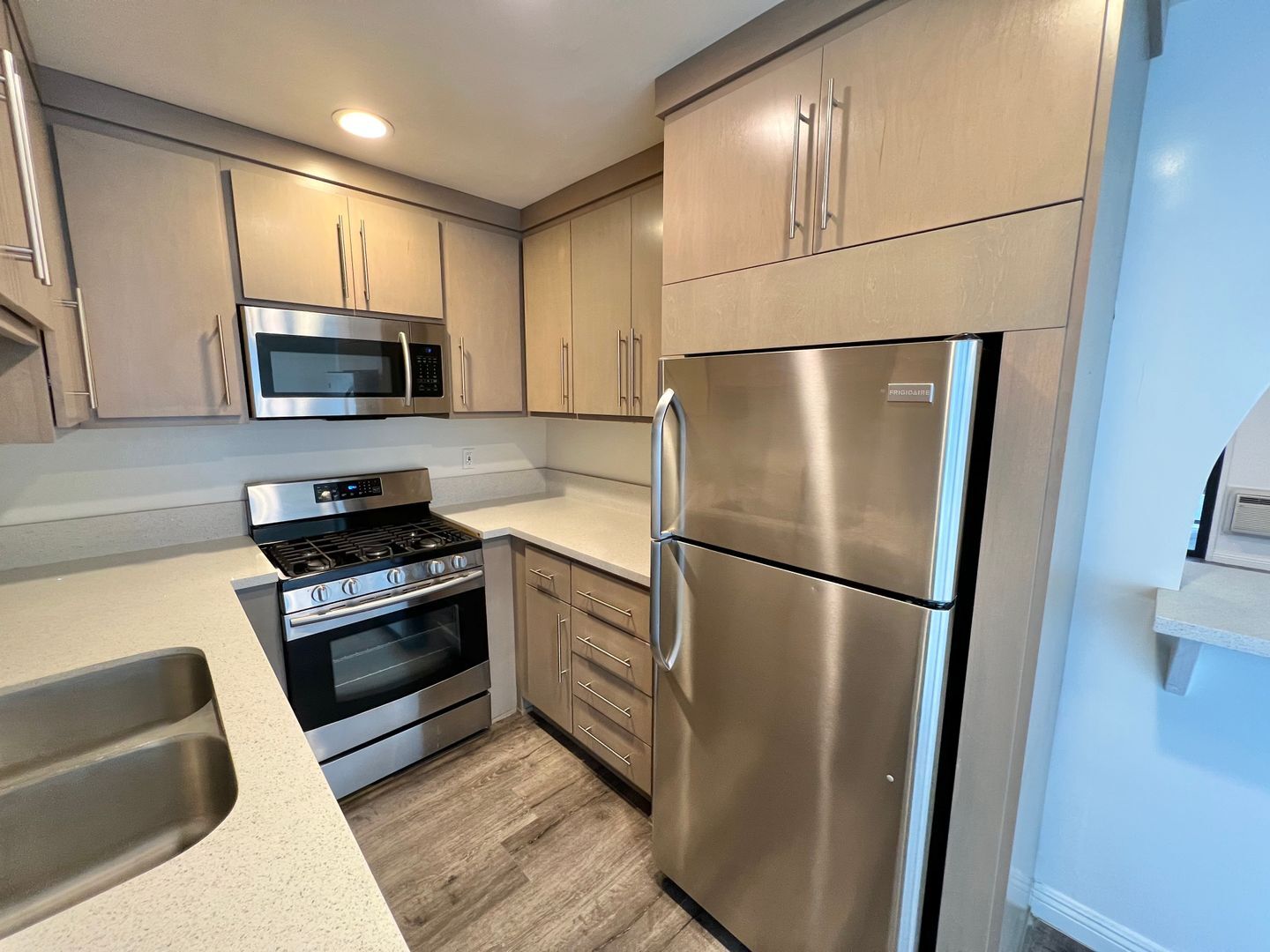 Building Photo - 3510 Clarington Ave