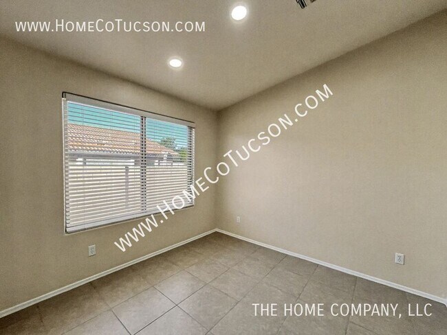 Building Photo - 12317 N Kylene Canyon Dr